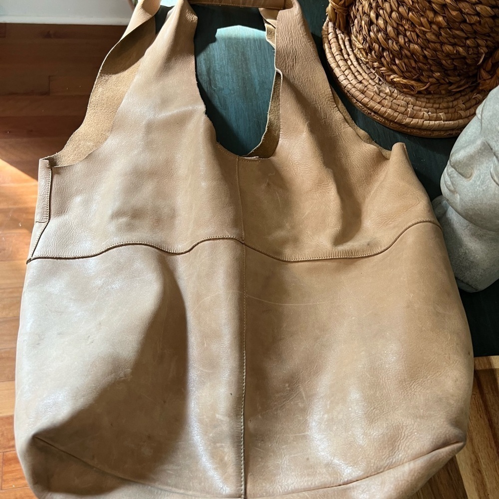 Banana Republic Factory / GAP Vegan Suede Lotus Tote Biscotti Color - Picture 5 of 14